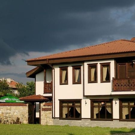 Възрожденски Комплекс Чардакъ Сопот Eksteriør bilde